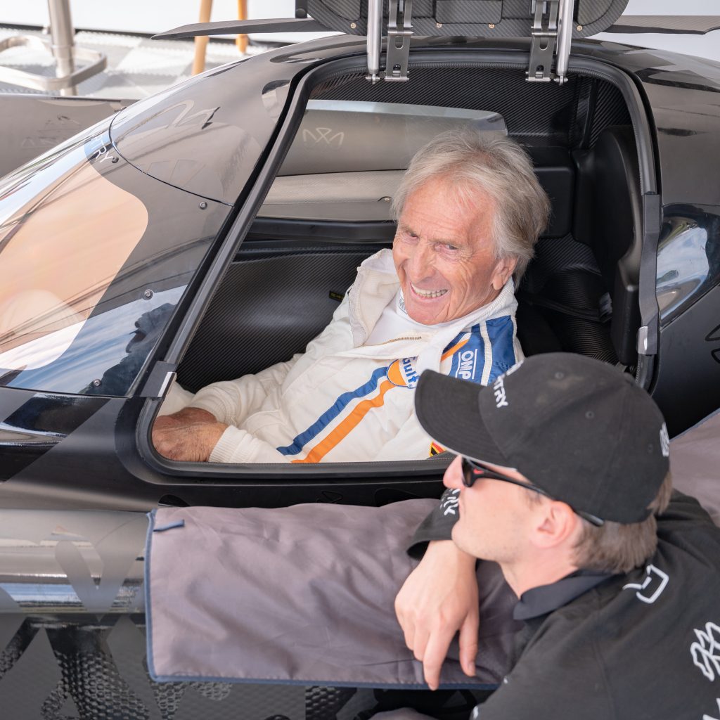 Derek Bell and Alex Summers discuss the McMurtry Spéirling from a driver's perspective